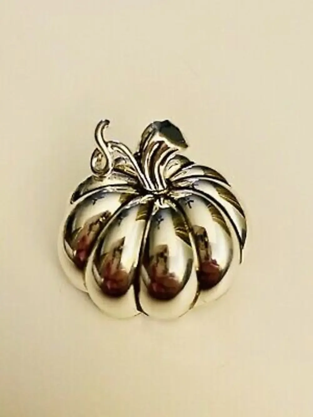 BOGO FREE SILVER PIN PUMPMIN VINTAGE BEST FALL HARVEST BROOCH